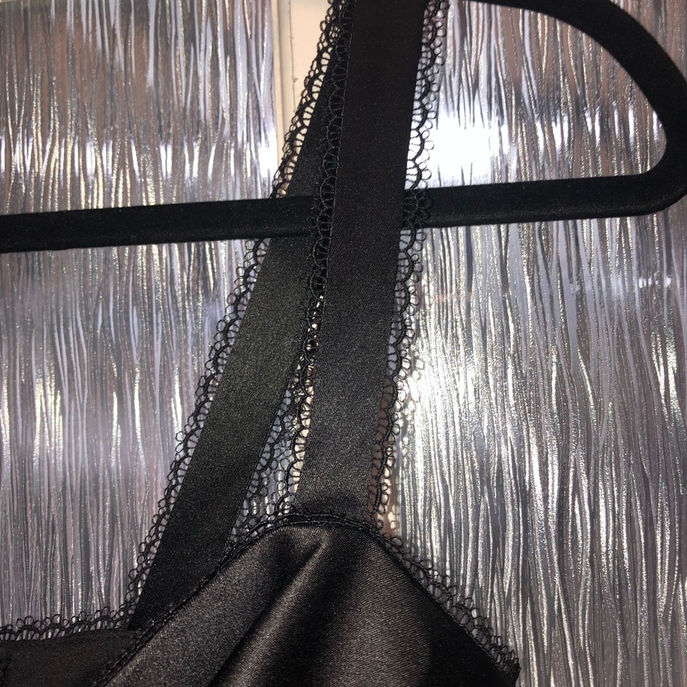 BCBG MaxAzria LITTLE BLACK DRESS - Picture 4 of 8